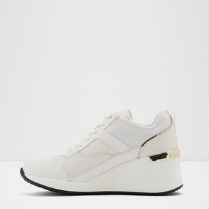 brand new in box - aldo Thrundra wedge sneaker - sz 10 white / gold